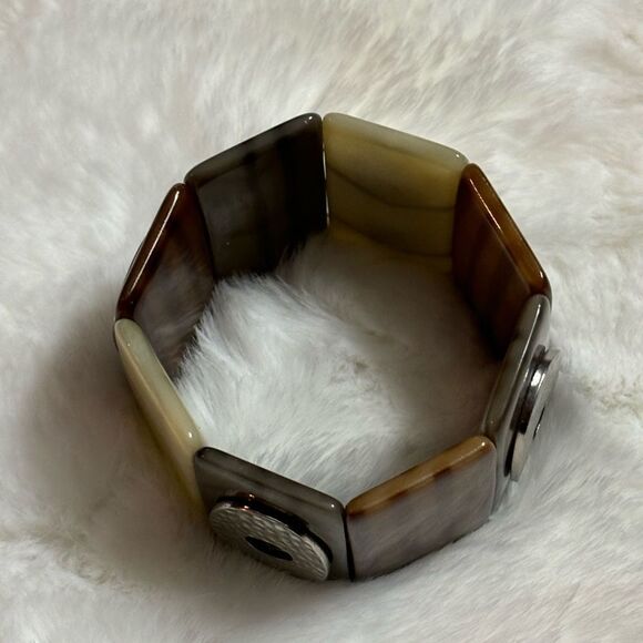 Francesca’s Bohemian Chunky Stretch Bracelet - Picture 4 of 4